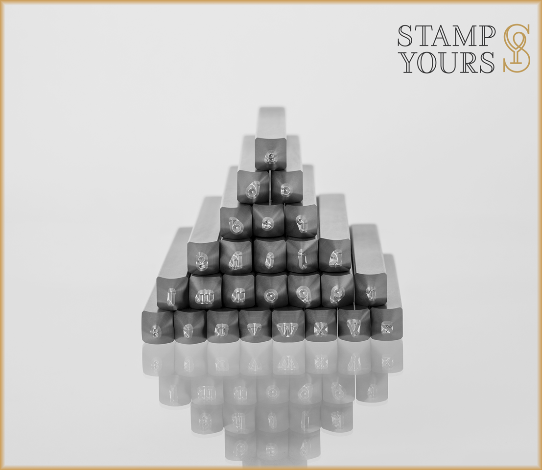 Moon (2mm-5mm) - Stamp Yours