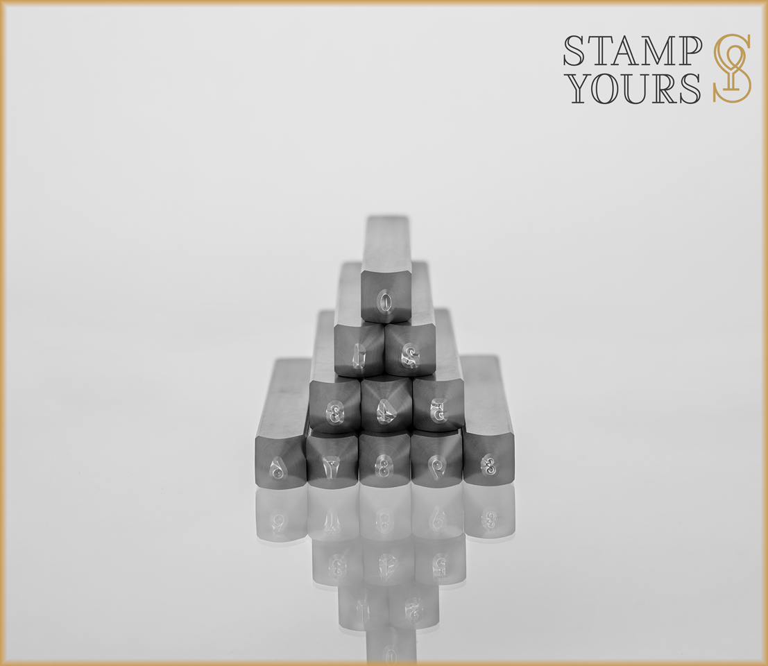 Moon (2mm-5mm) - Stamp Yours